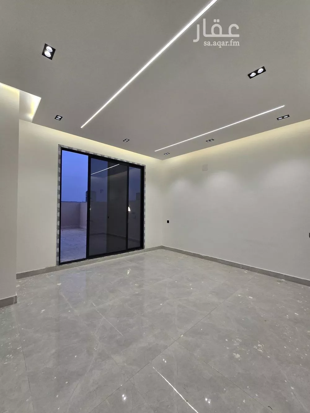 فيلا 5 غرف في القادسية 3