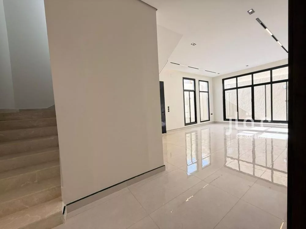 فيلا 6 غرف في الرمال 3