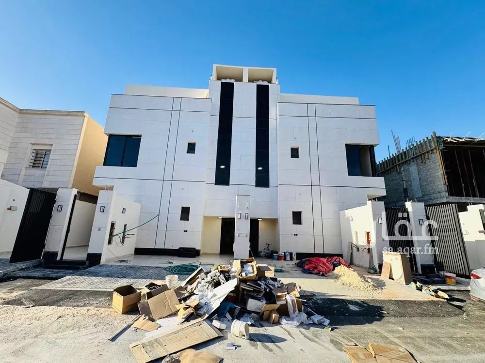 3 bedroom apartment in Al Rimal 1