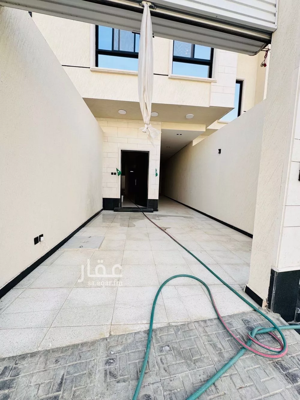 3 bedroom floor in Al Yarmouk 2