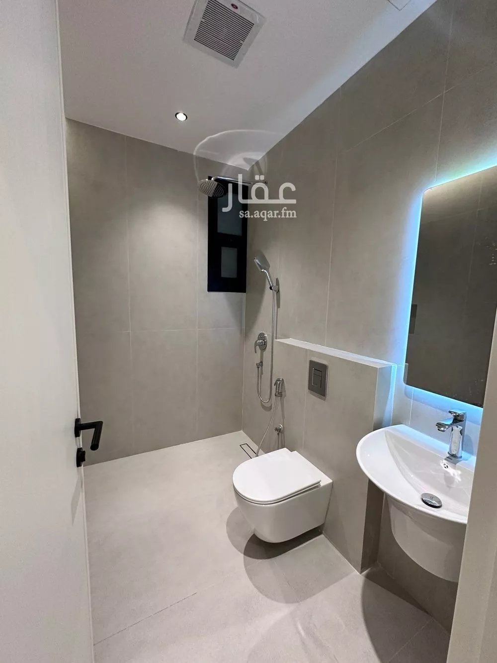 4 bedroom apartment in Al Qadisiyah, Riyadh 18