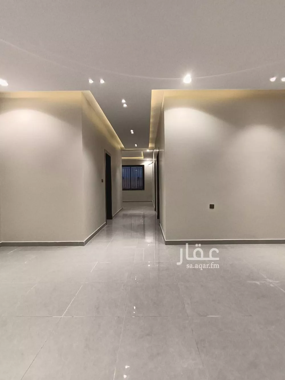 4 bedroom floor in Al Janadriyah 2