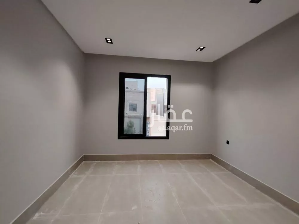 فيلا 5 غرف في عكاظ 4