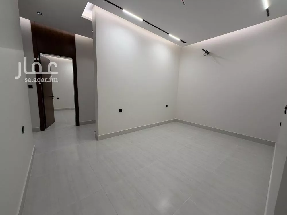 شقة 4 غرف في الواحة 3