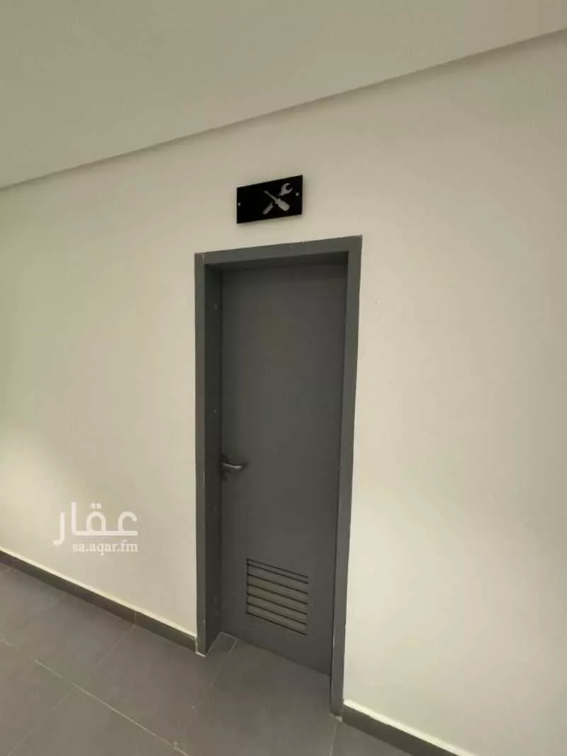 6 bedroom apartment in Al Hamdaniyah 3