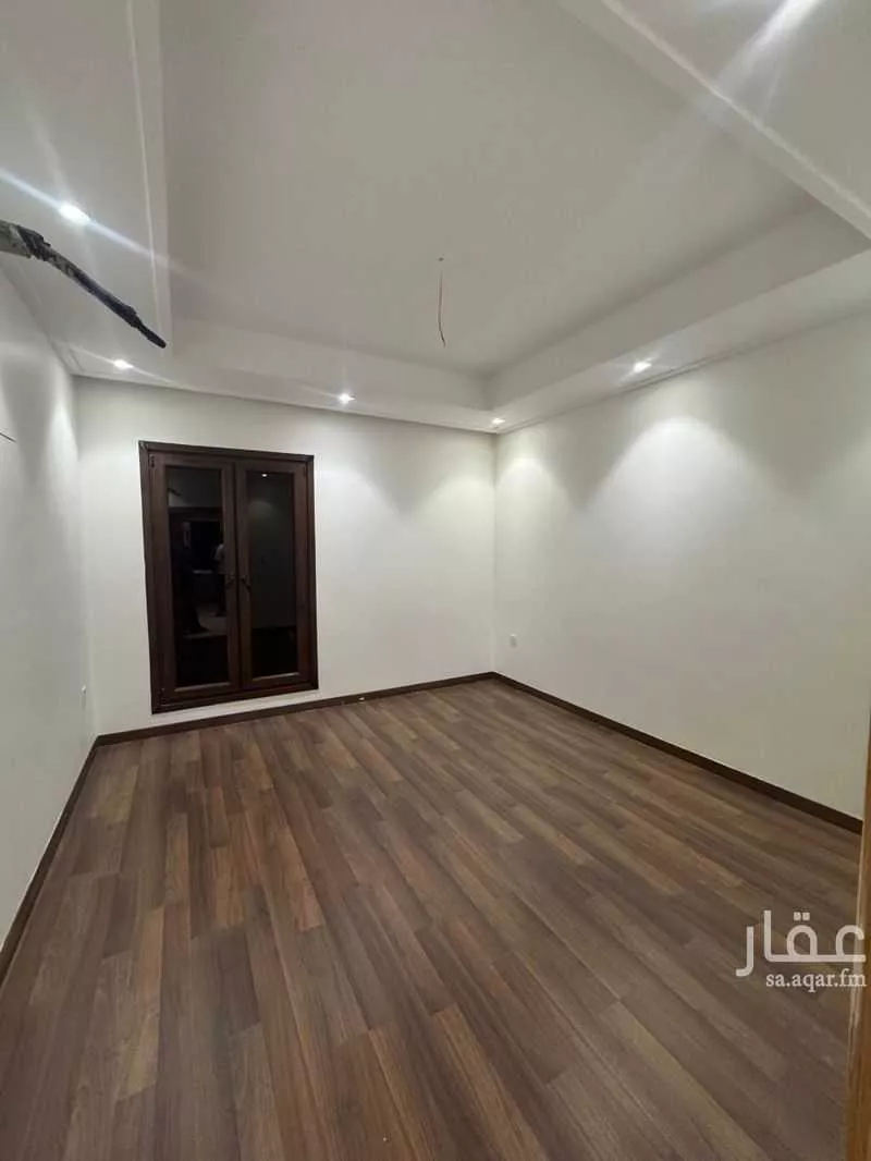 شقة 5 غرف في الريان 4