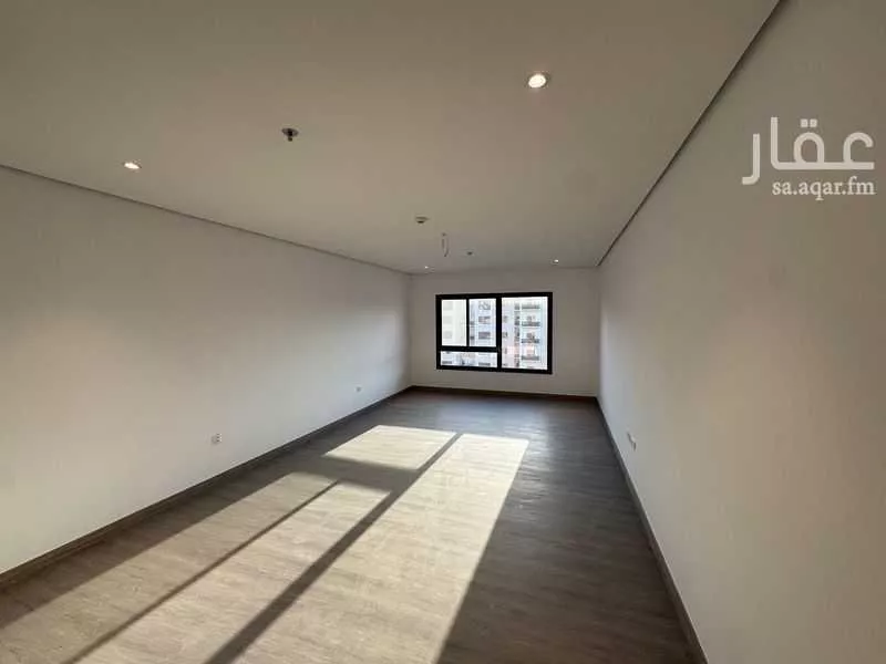 4 bedroom apartment in Al Hamdaniyah, Jeddah 9