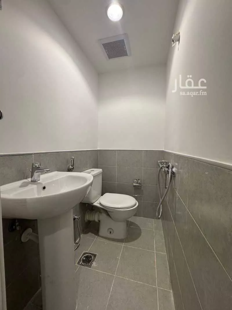 4 bedroom apartment in Al Hamdaniyah, Jeddah 23