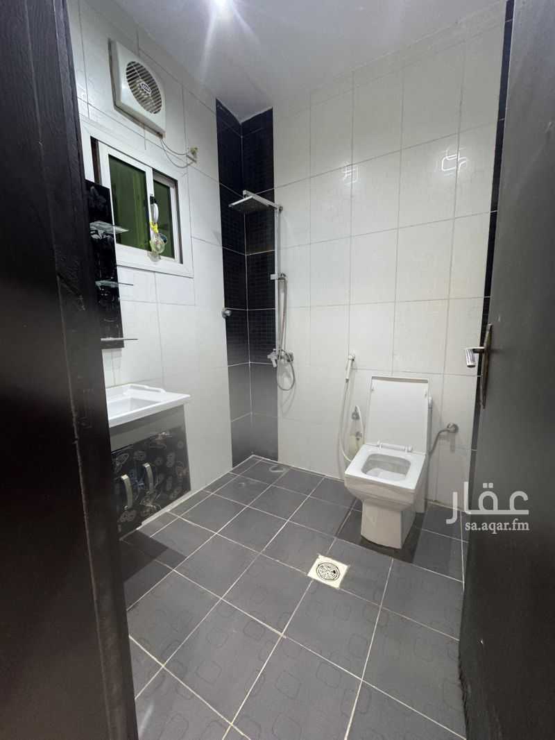 4 bedroom office in Al Rabwa, Jeddah 8