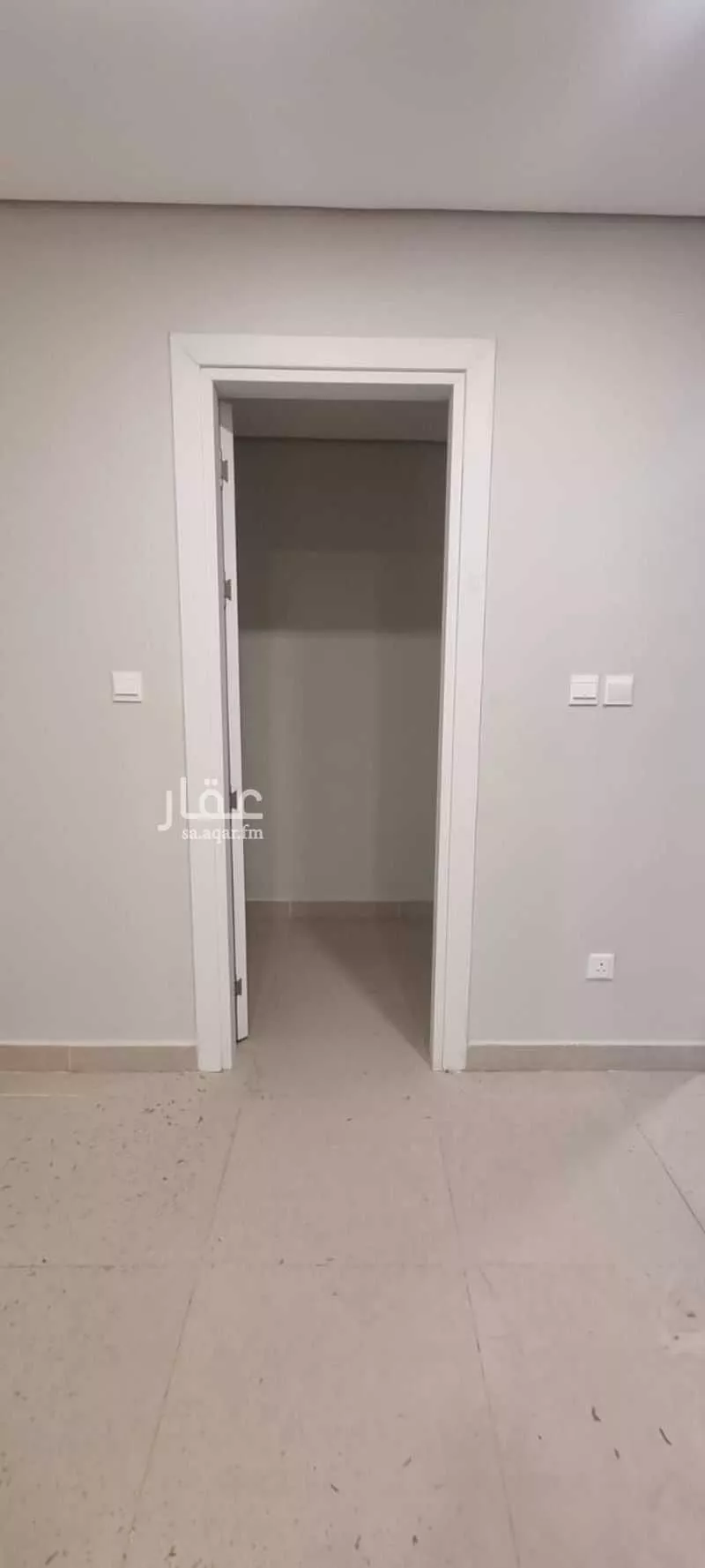 5 bedroom apartment in Al Hamdaniyah 3