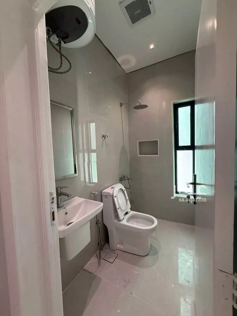 عمارة 300 م² في منفوحة الجديدة 3