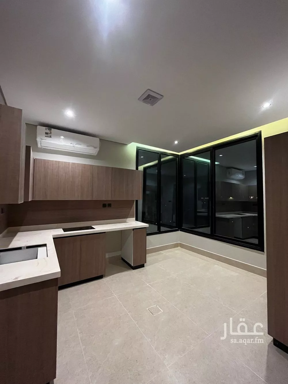 3 bedroom apartment in Al Hamra, Eastern Province 11