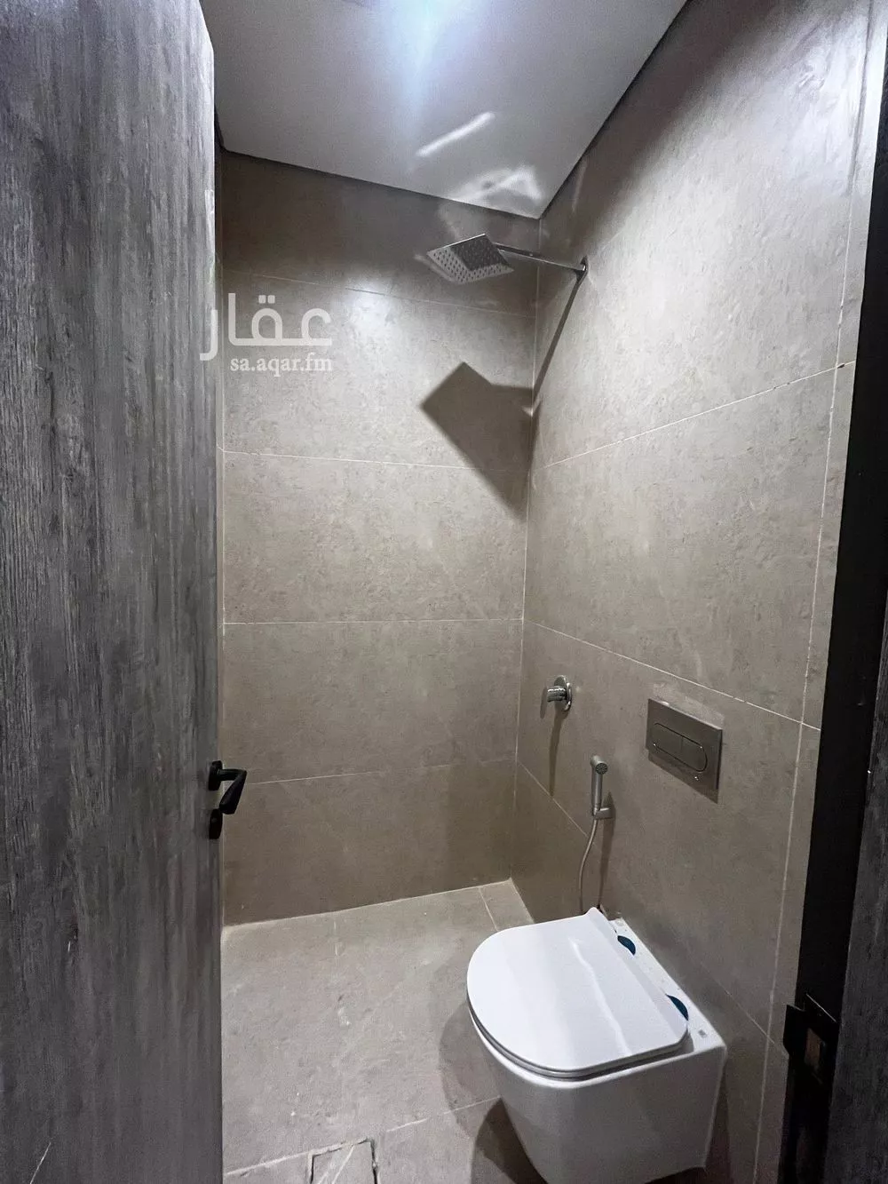 شقة 4 غرف في الحمرا 3