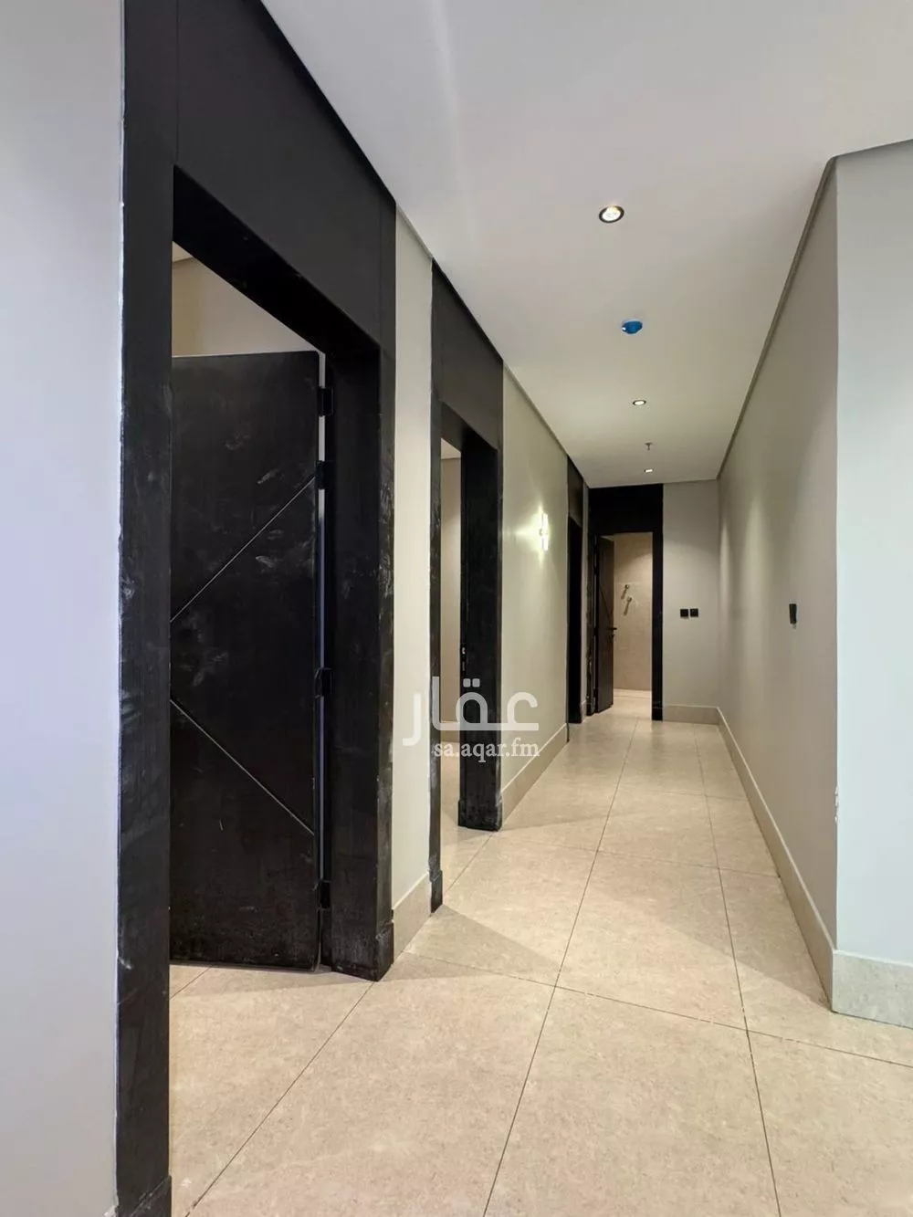 شقة 5 غرف في ضاحية الملك فهد 4