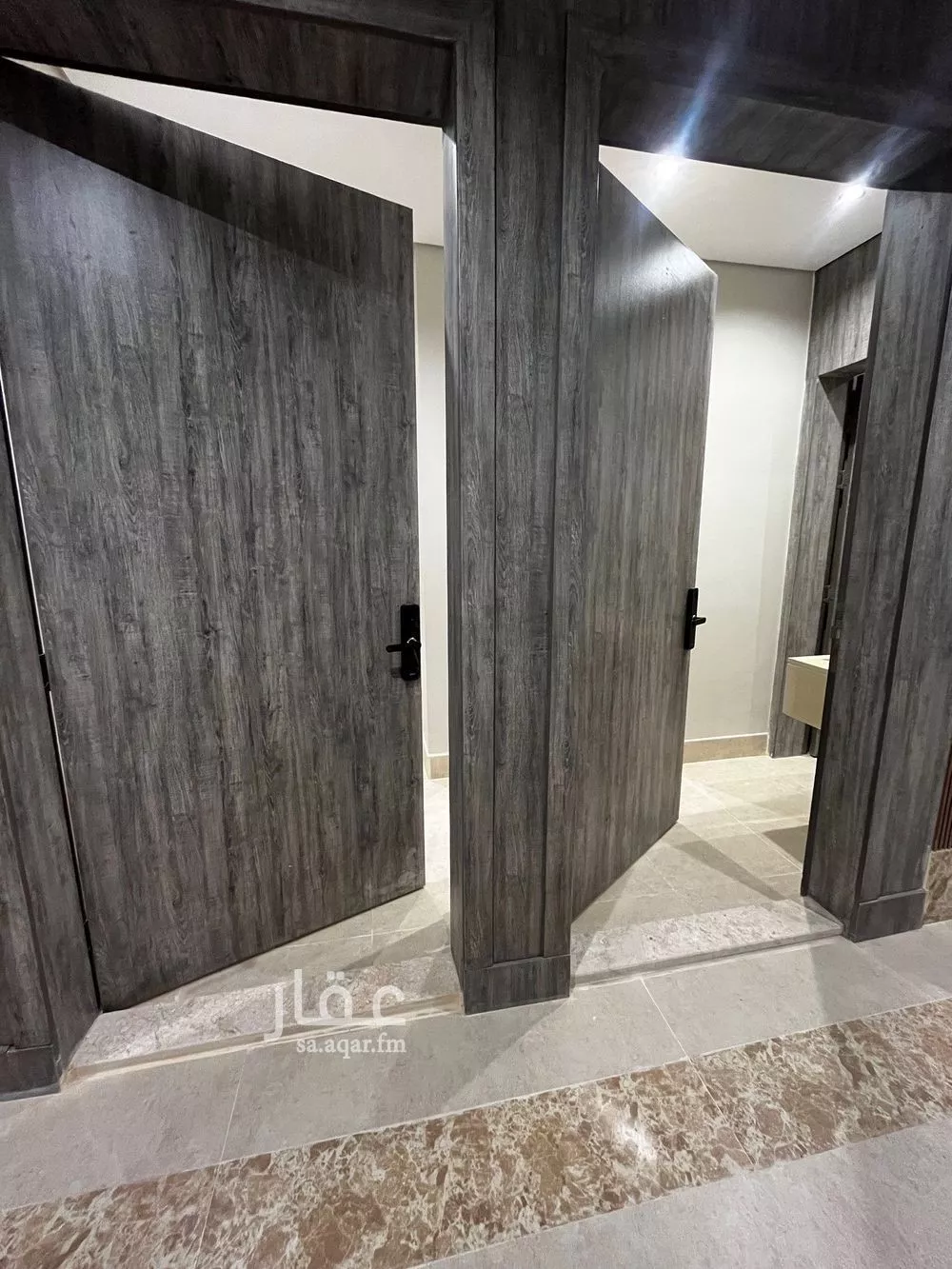 شقة 4 غرف في الحمرا 1