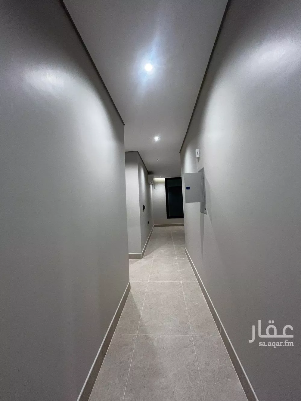 شقة 4 غرف في الحمرا 5