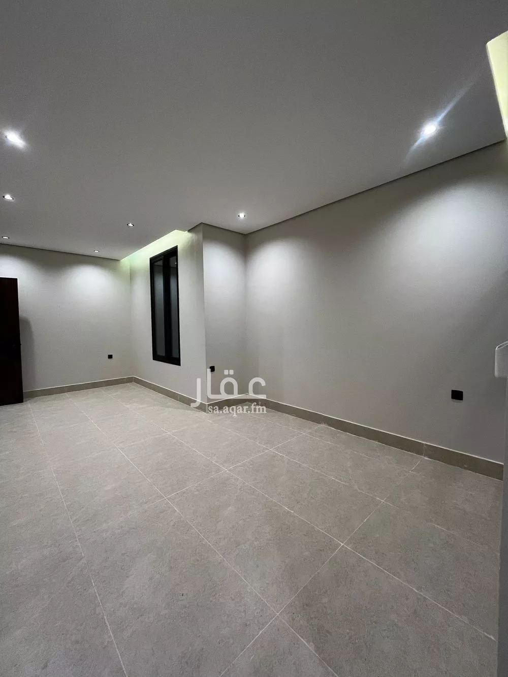 5 bedroom apartment in Al Hamra 5