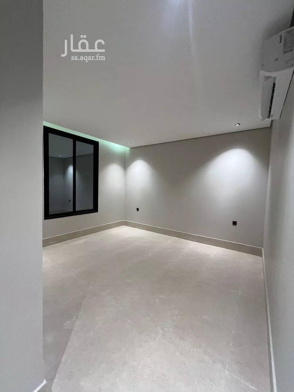 شقة 4 غرف في الحمرا 2