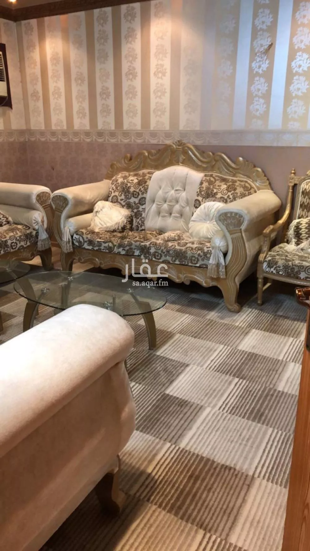 شقة 4 غرف في بدر 2