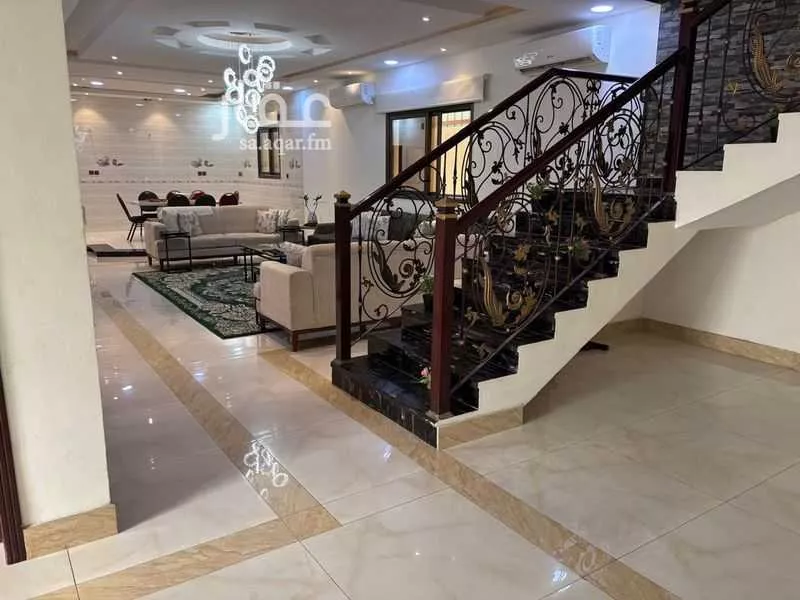 9 bedroom villa in Al Manar 3