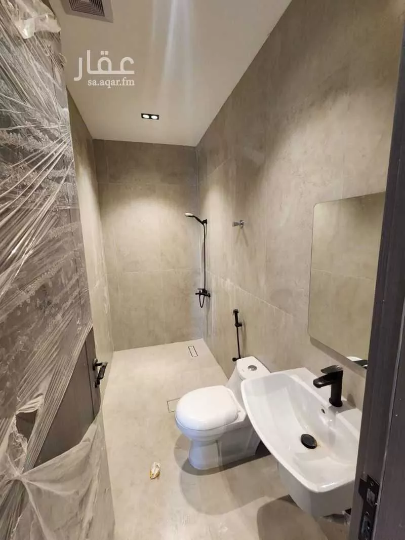 4 bedroom villa in Ar Rakah Al Janubiyah, Eastern Province 12