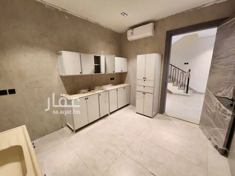 4 bedroom villa in Ar Rakah Al Janubiyah, Eastern Province 4