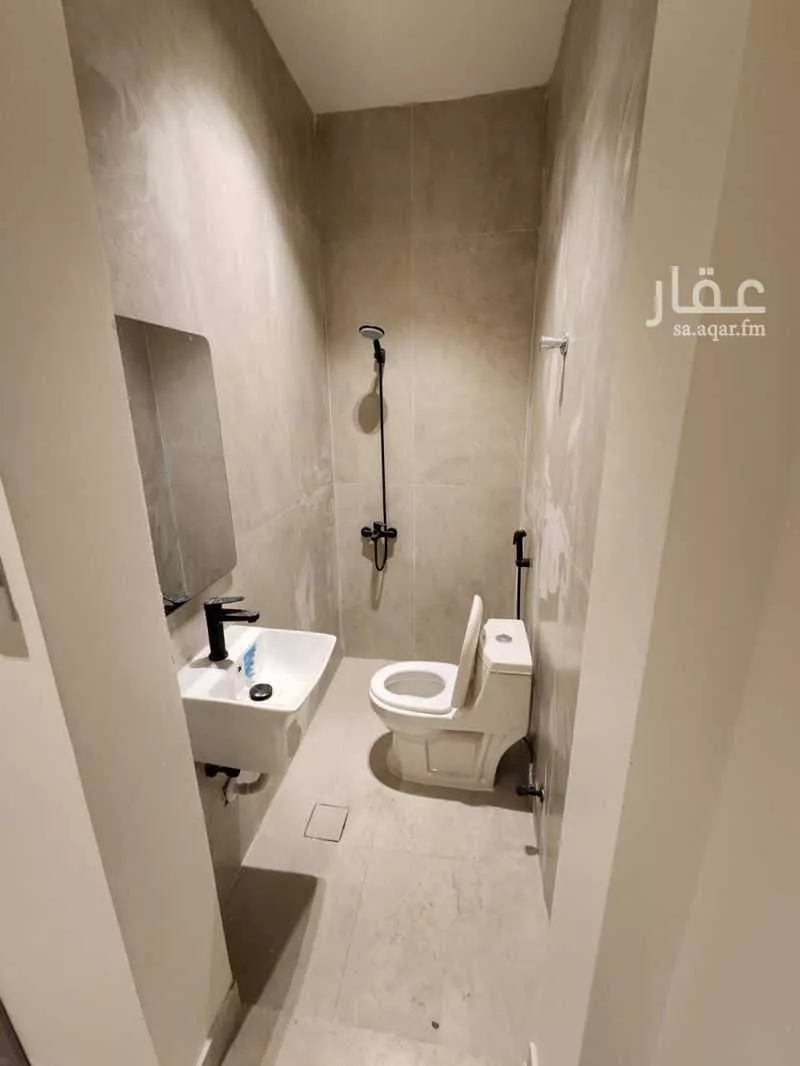 4 bedroom villa in Ar Rakah Al Janubiyah, Eastern Province 17