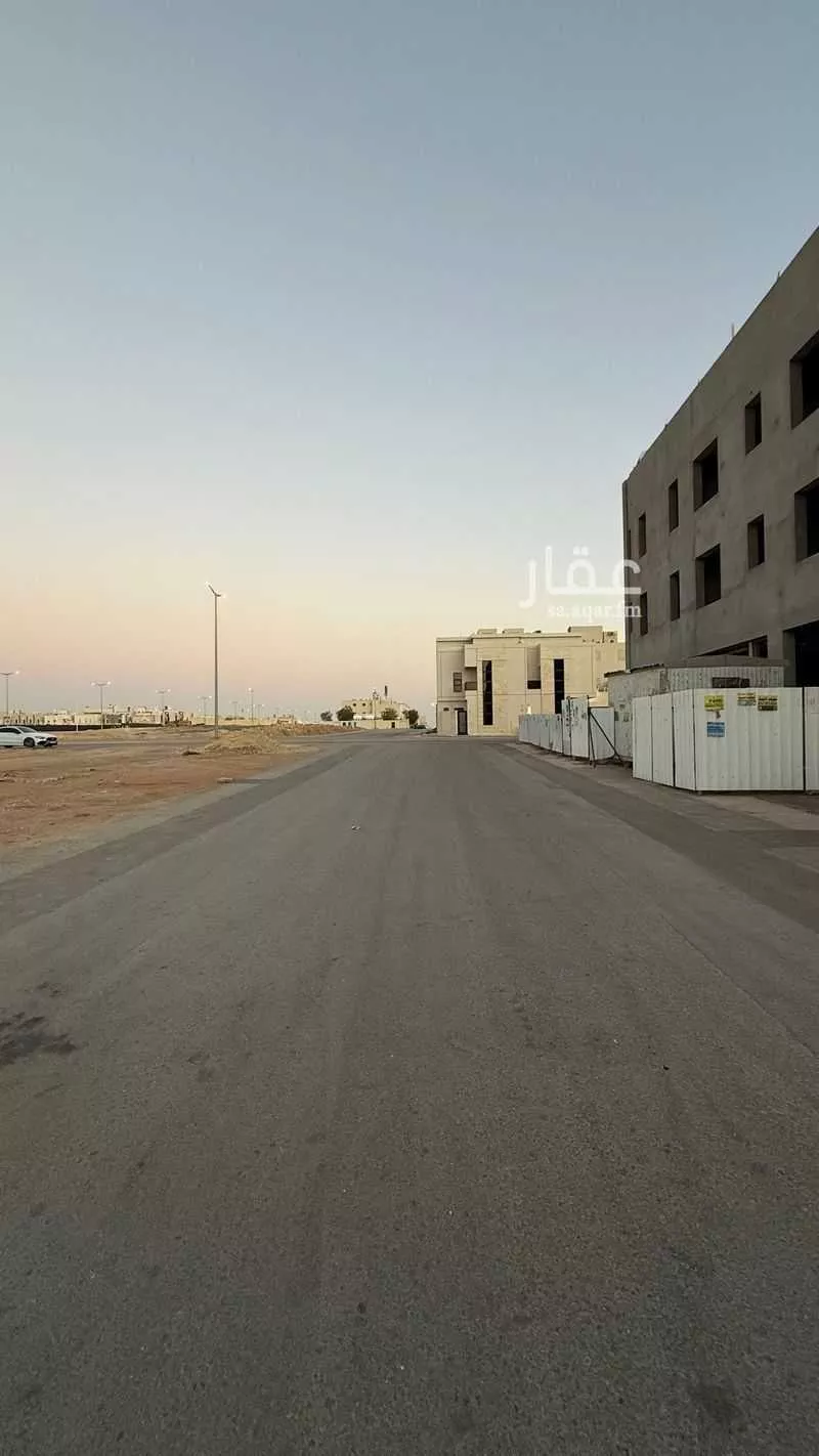 900 sqm land in Al Mahdiyyah 5