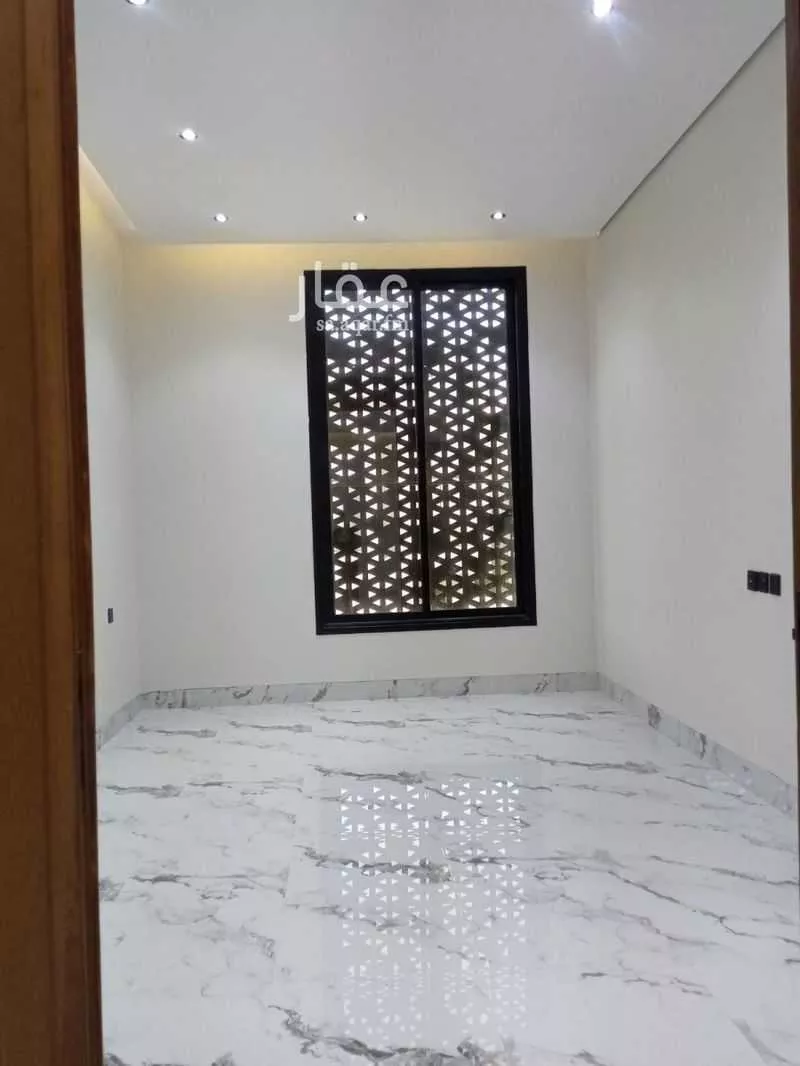 5 bedroom floor in Al Janadriyah 4