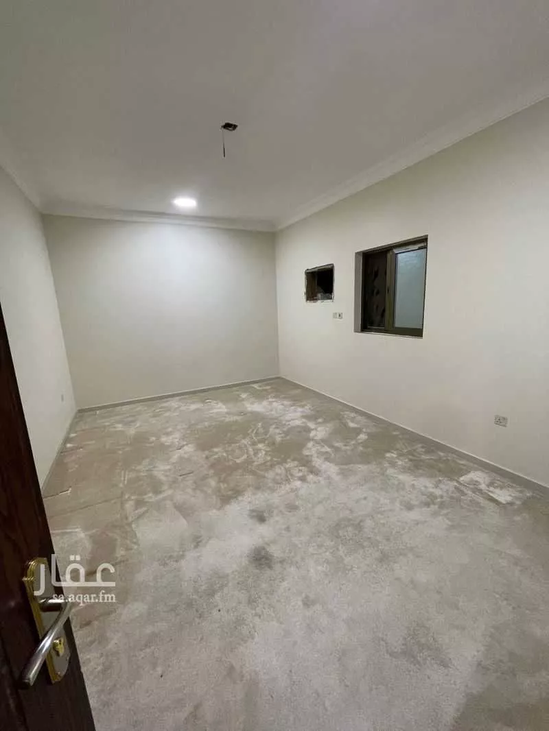 شقة 3 غرف في العزيزية 4