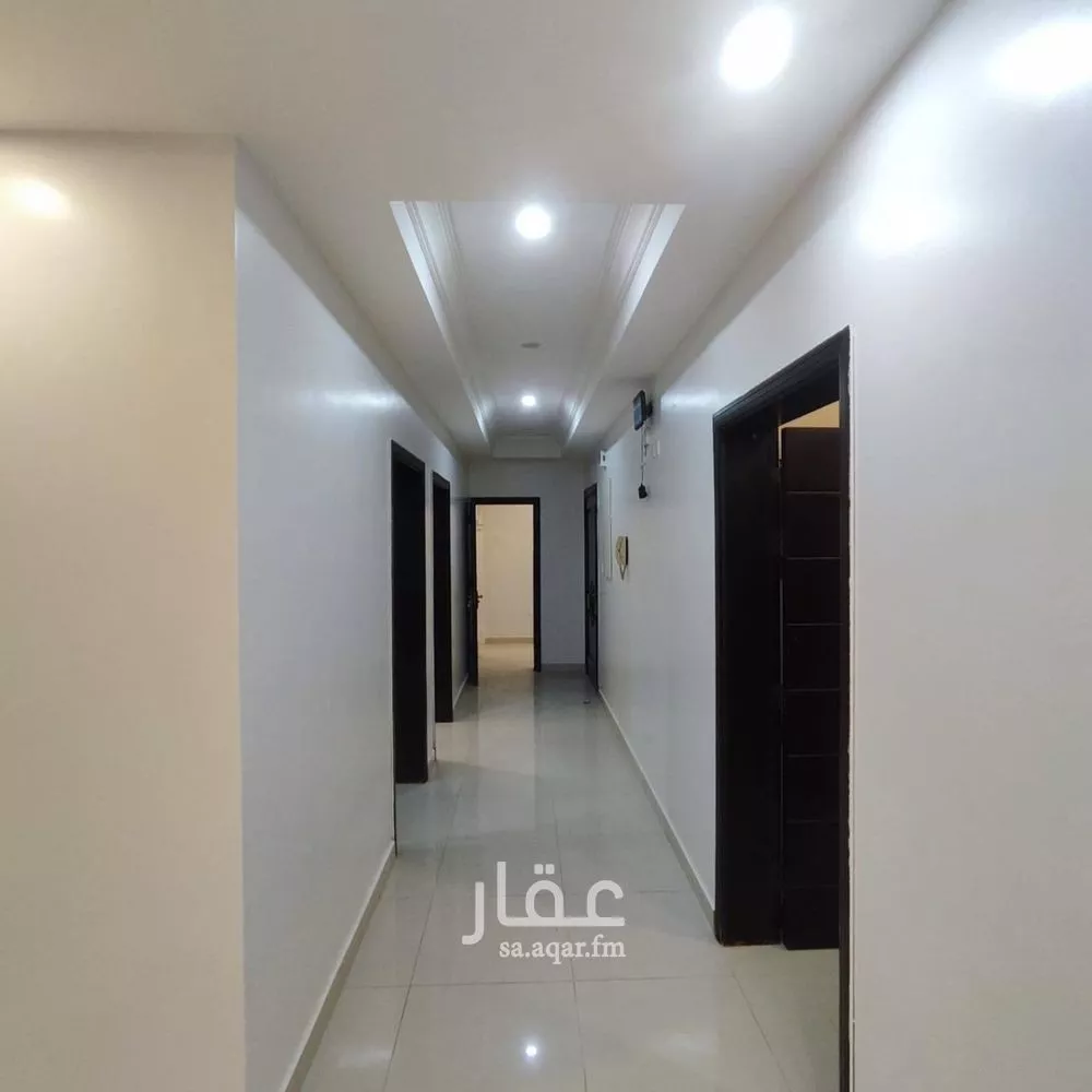 شقة 5 غرف في الريان 2