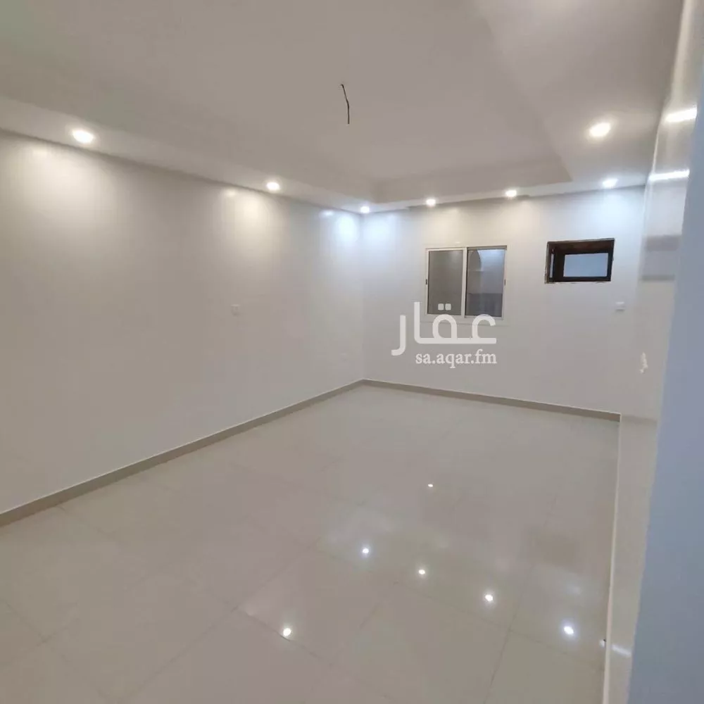 شقة 5 غرف في الريان 3