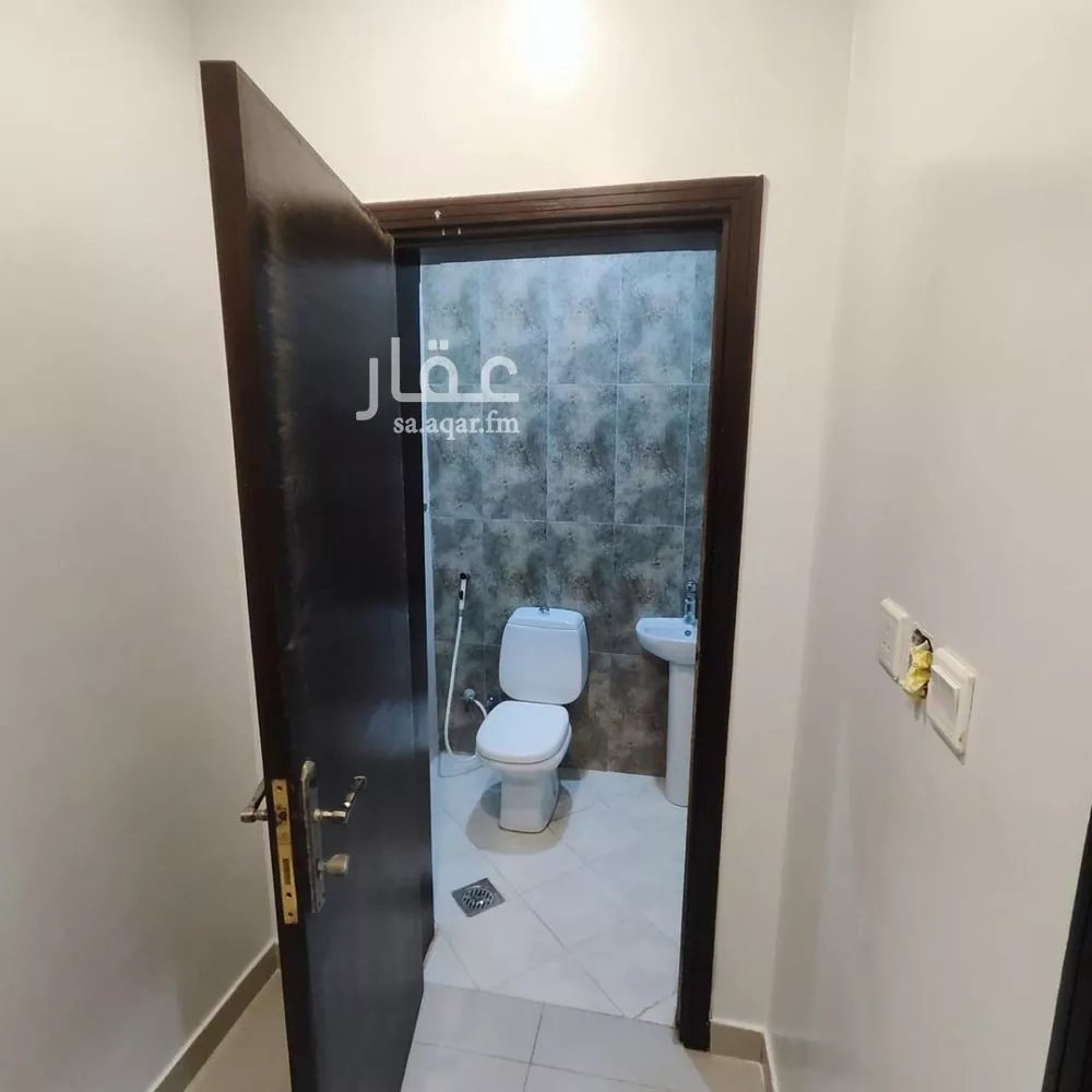 شقة 5 غرف في الريان 4