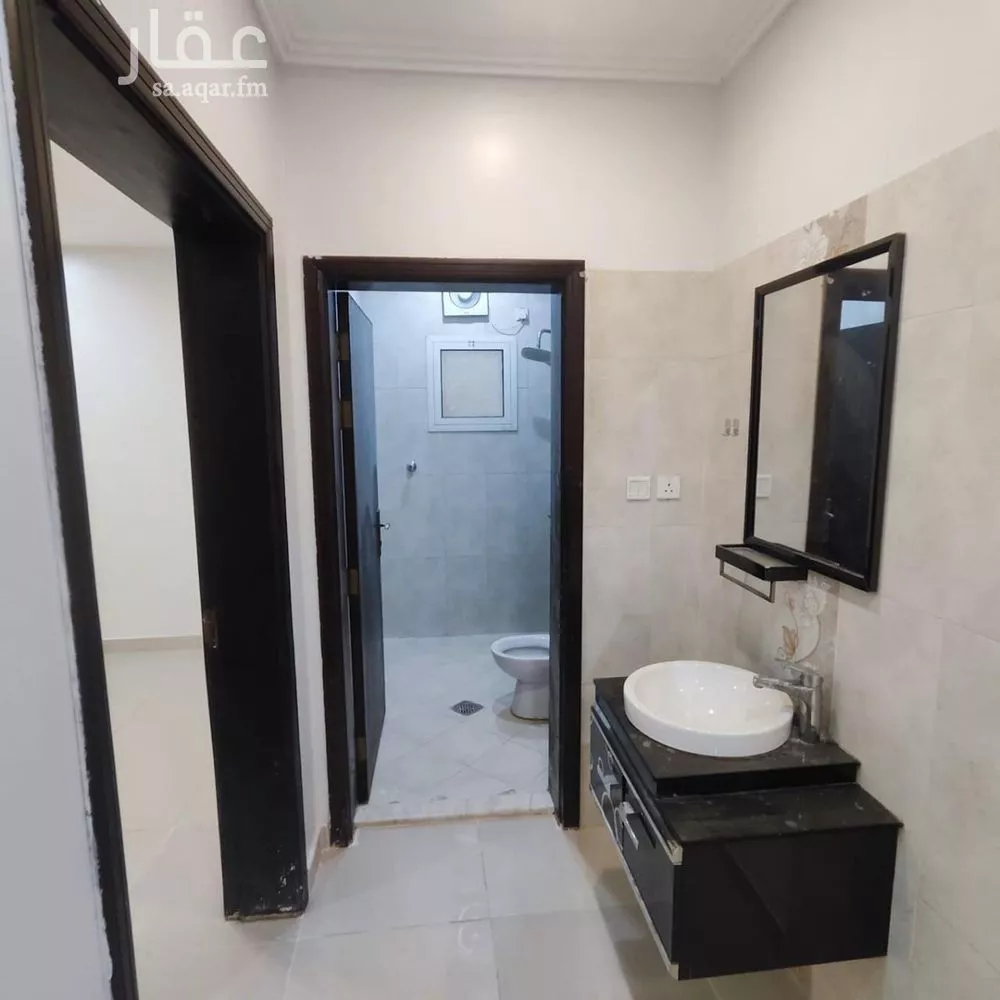 شقة 5 غرف في الريان 5