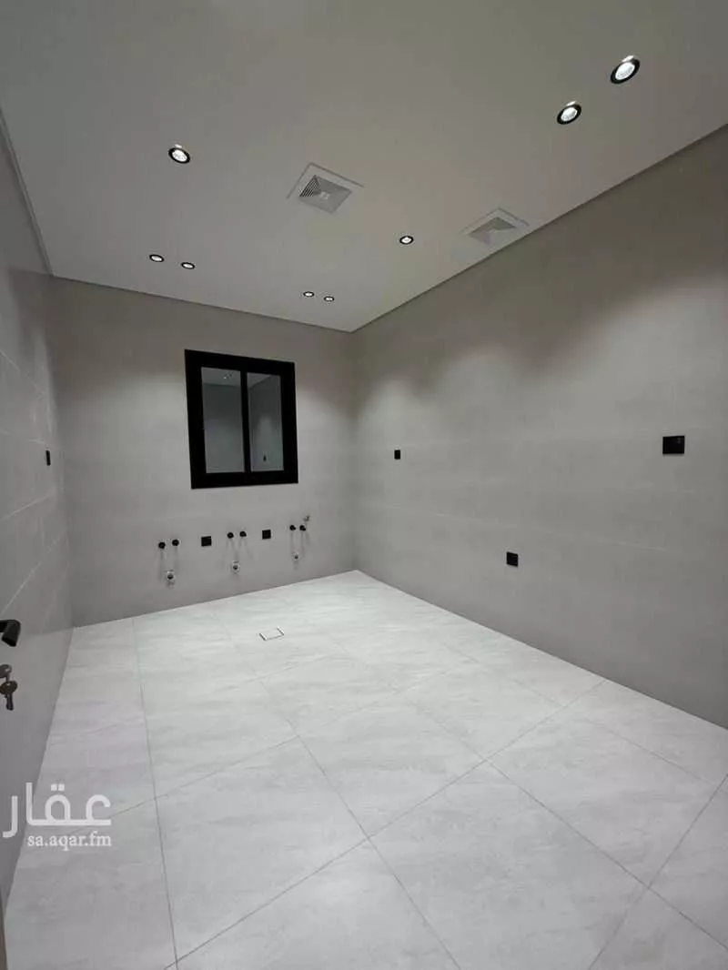 شقة 4 غرف في الروضة 5