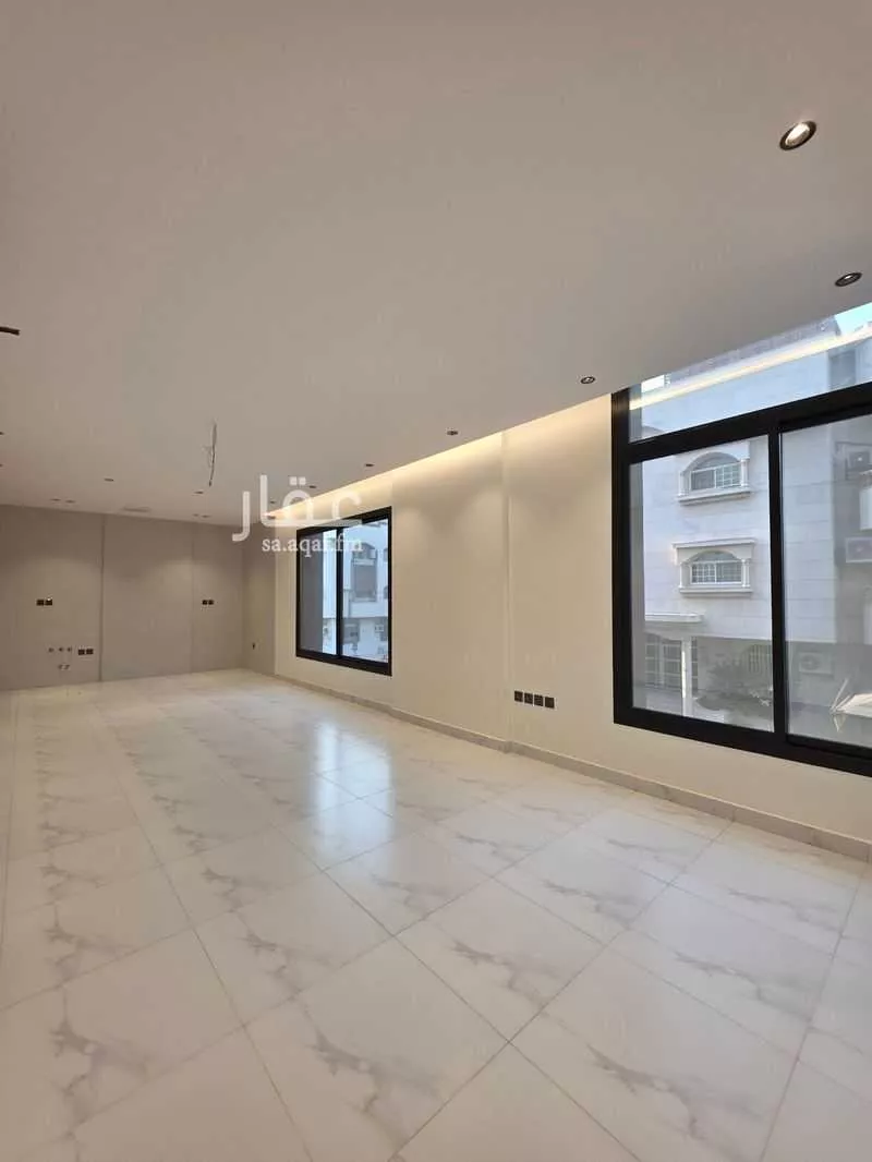 شقة 3 غرف في الروضة 3