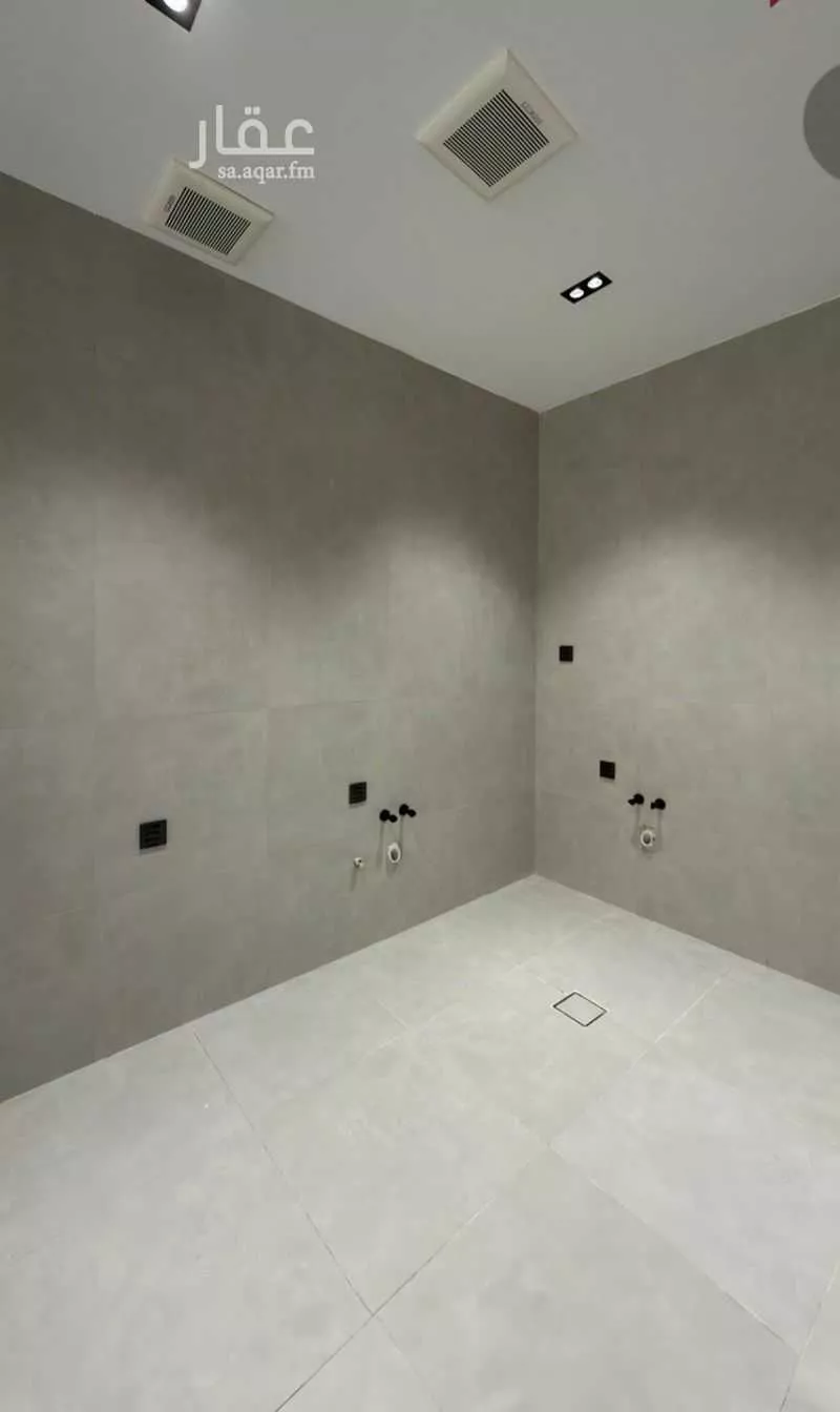 3 bedroom apartment in Al Andalus 2