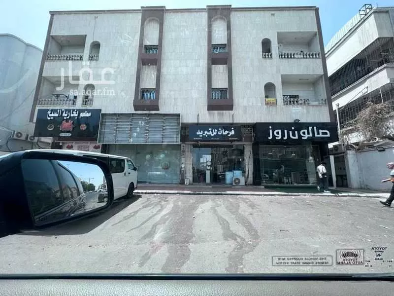 750 sqm building in Al Safa