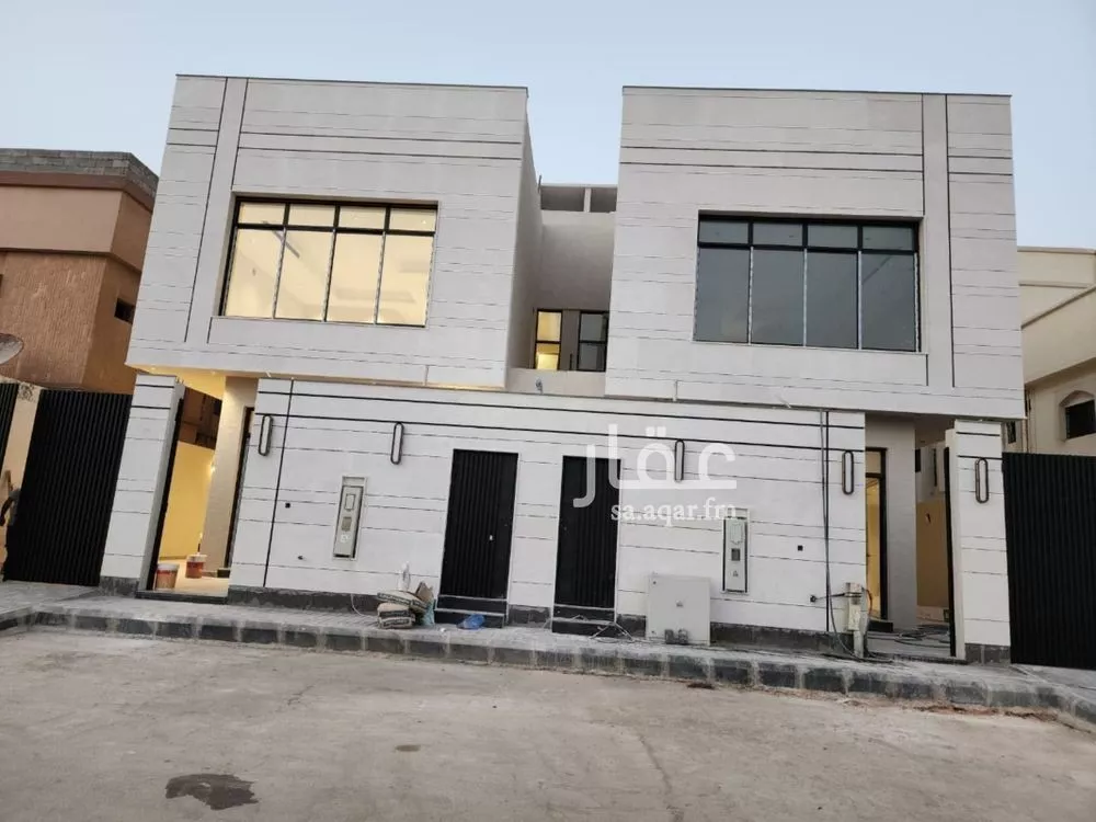فيلا 5 غرف في الملك فيصل 2