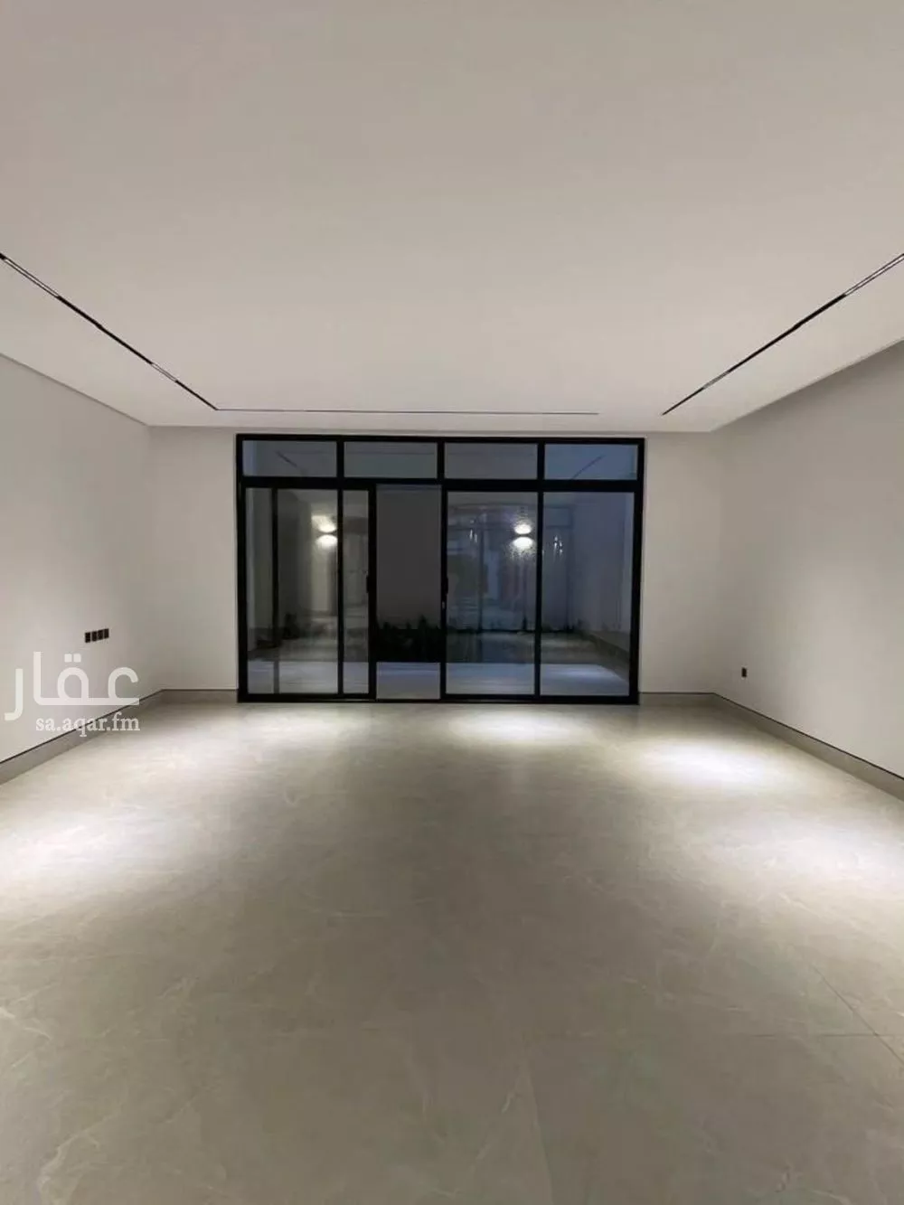 فيلا 5 غرف في النرجس 1