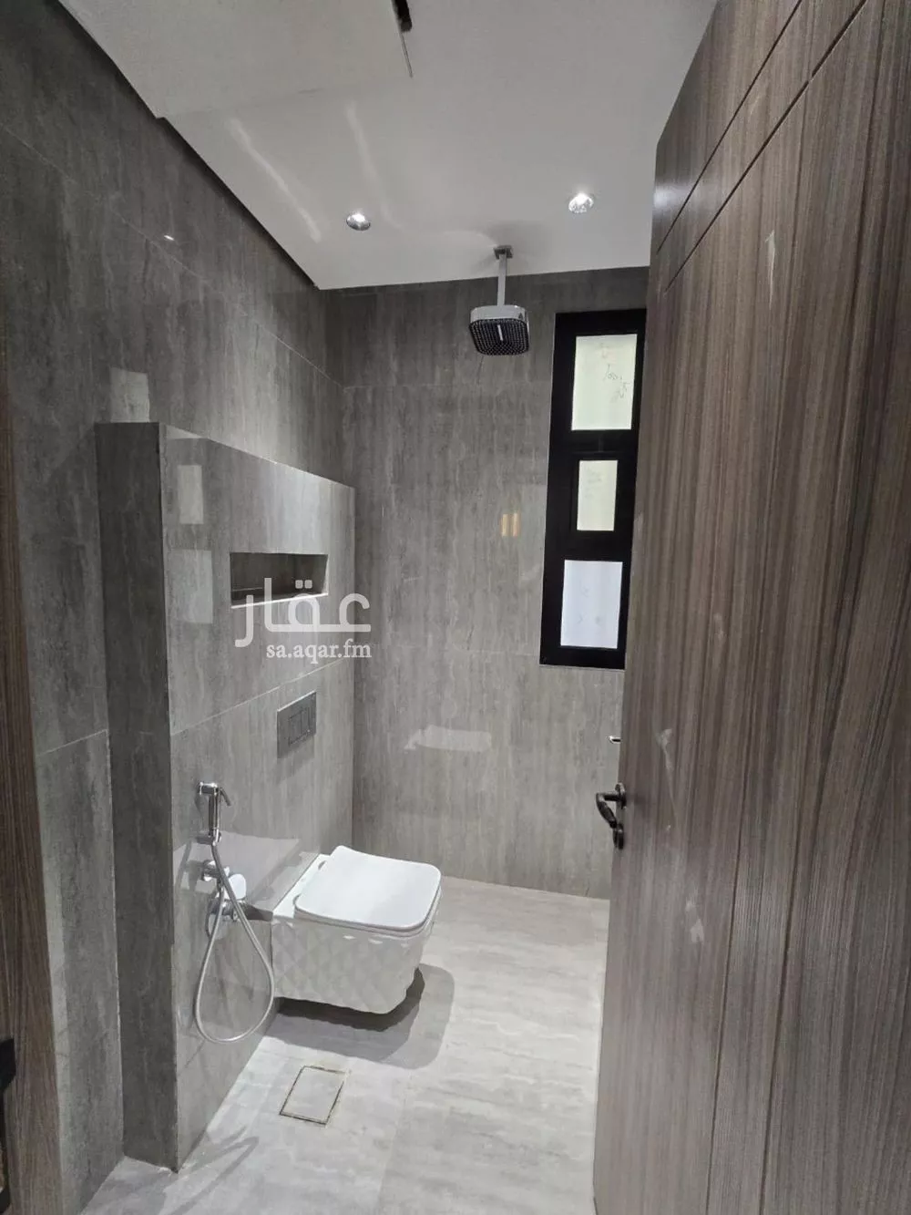 شقة 5 غرف في الرمال 4