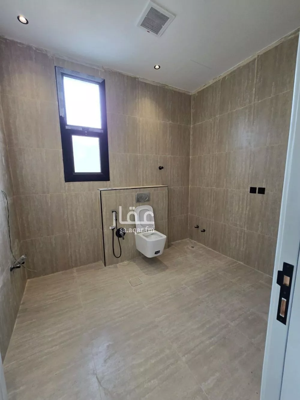 5 bedroom villa in King Faisal 5