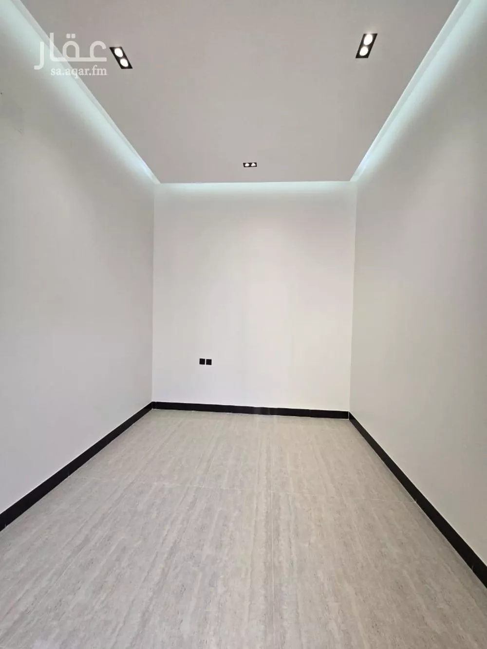 شقة 5 غرف في الرمال 3