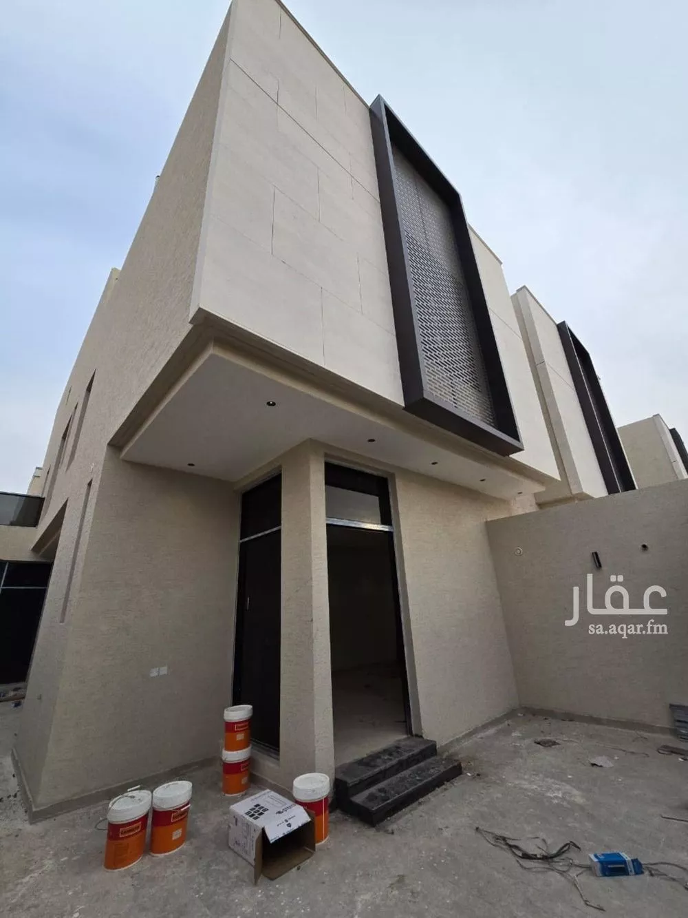 فيلا 4 غرف في الملك فيصل 2