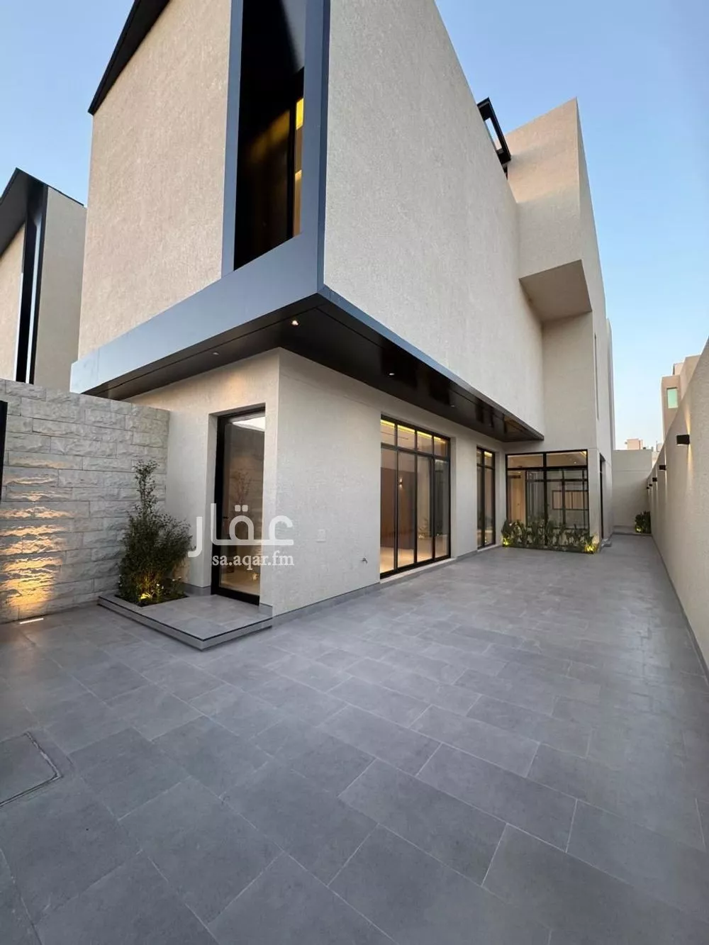 فيلا 5 غرف في النرجس 3