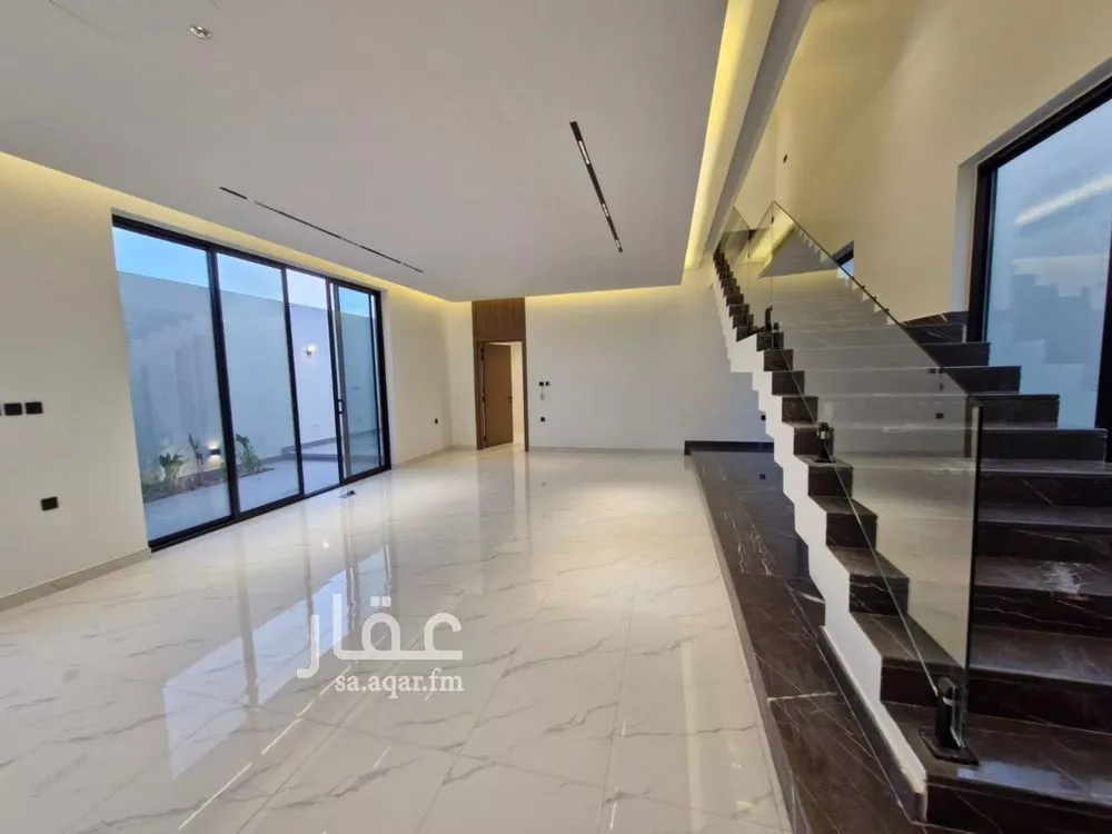 فيلا 5 غرف في العارض 1