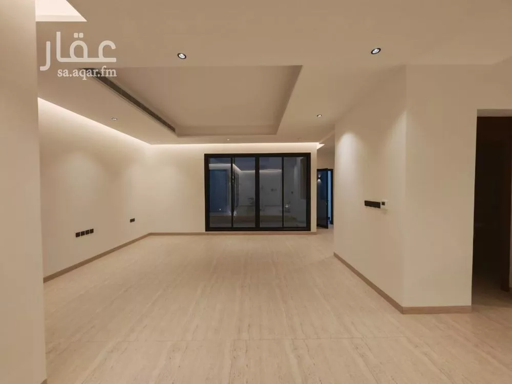 فيلا 5 غرف في العارض 2