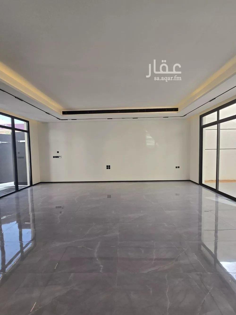 فيلا 5 غرف في العارض 4