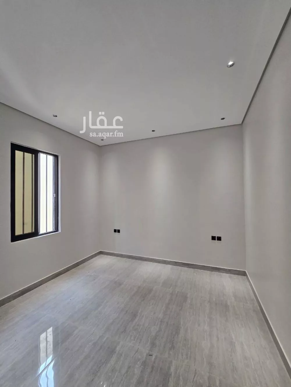 شقة 5 غرف في الرمال 2