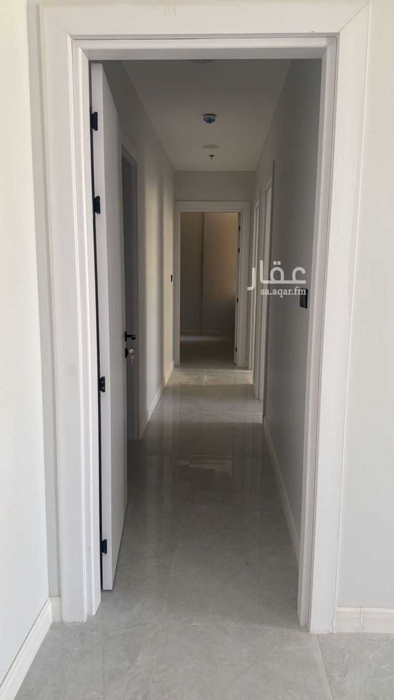 3 bedroom apartment in Khuzam, Riyadh 4